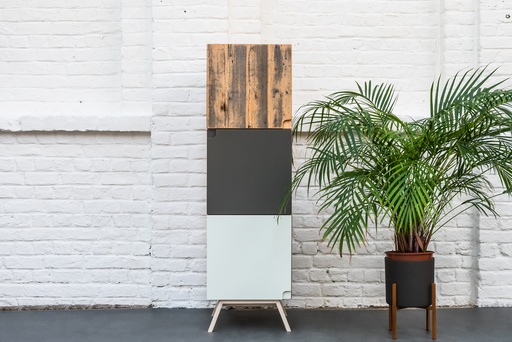 Timo hoge kantoorkast